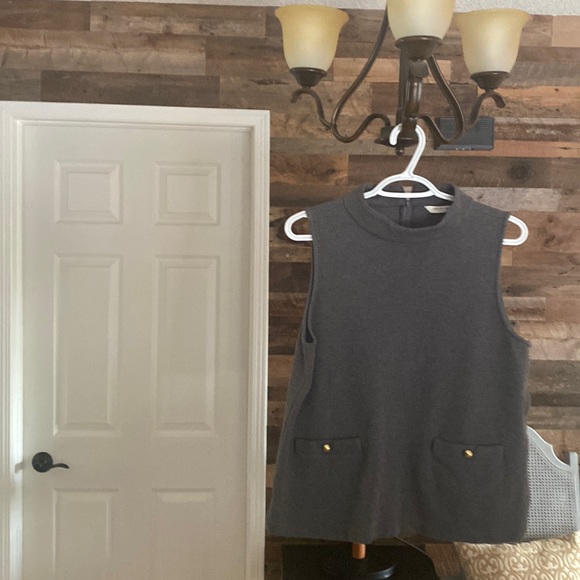 Liz Claiborne Sleeveless shirt - Picture 1 of 3